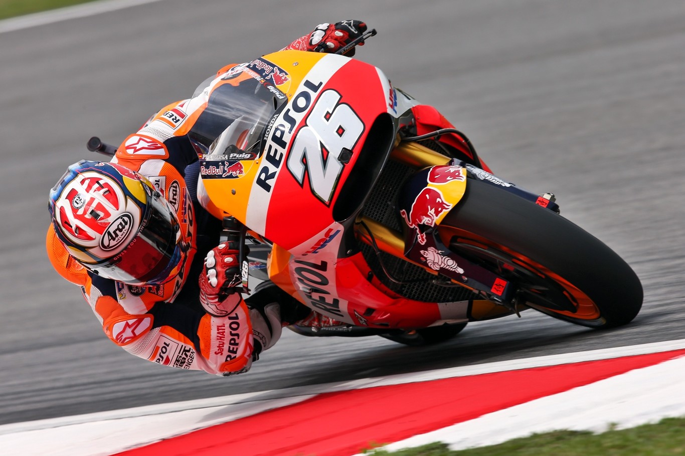 Dani Pedrosa logra una pole por la mínima. Dovizioso tercero y Márquez con una inoportuna caída