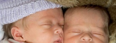 Dos gemelos nacen con 24 días de diferencia
