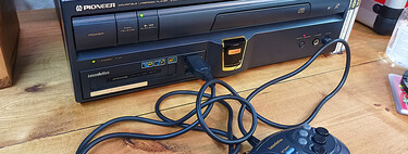 Este formato "engañó" a mucha gente en los 80 y los 90: los Laser Disc parecían DVDs gigantes, pero en realidad eran un formato analógico