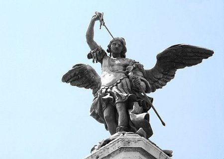 El ángel que le dio nombre al Castillo de Sant'Angelo