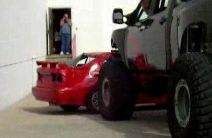 Bigfoot contra coche