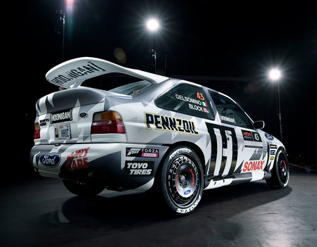 Ken Block vuelve a los rallies... ¡con un  Ford Escort RS Cosworth!