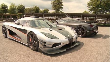 Dos Koenigsegg One:1 se presentan en Goodwood