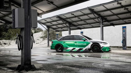 Audi RS 3 Formula E Schaeffler