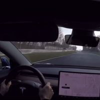 Un Tesla Model 3 Performance + una vuelta al Nürburgring: La combinación ideal para hoy