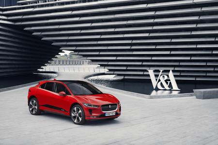 Este Jaguar I-PACE es de arcilla, a tamaño real, y toda una pieza de museo