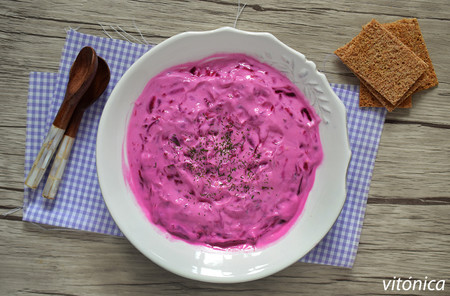 Raita de yogur y remolacha: receta saludable y refrescante