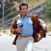 "Me engañó para que hiciera esta basura". Sylvester Stallone aún se acuerda de la 'trampa' que le tendió Schwarzenegger para protagonizar su peli más infame