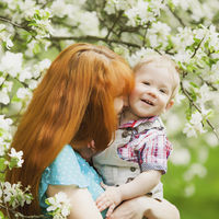 Comer al aire libre con tu bebé: todo lo que necesitas para que los pícnics durante estas vacaciones sean perfectos