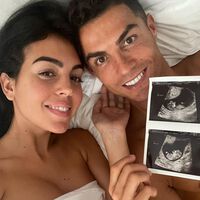 Cristiano Ronaldo y Georgina comparten que perdieron a uno de los mellizos que esperaban, y que la niña ha nacido 