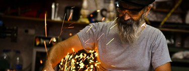 Hay un grupo de gente que no se está pegando 