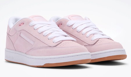 Reebok Y Sus Zapatillas Color Macaron De Fresa Son Ese Detalle Que Le Falta A Tus Estilismos De Primavera Y Que Ademas Estan Rebajadas