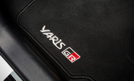 Toyota Yaris GR-SPORT