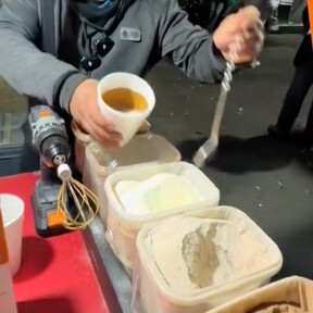 Pasa desapercibido, pero este puesto callejero tiene el café igual de rico que Starbucks: conoce su ubicación y precios