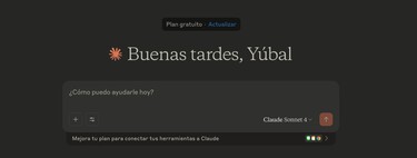 Claude: qué es, cómo funciona y en qué es mejor (y en qué no) que ChatGPT y la competencia