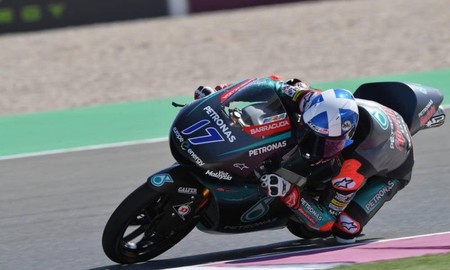 John McPhee se convierte en Le Mans en el primer piloto que consigue una pole de Moto3 pasando por la Q1