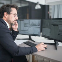 Dos pantallas o una ultrapanorámica, ¿cómo somos más productivos en la oficina? 