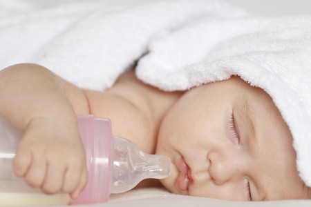 Nueve hábitos que pueden perjudicar la salud bucal del niño