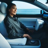 El olor a coche nuevo no es algo casual: es una técnica de marketing para engañar a nuestro cerebro y que nunca falla. Pero tiene trampa