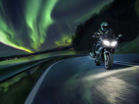 Novedades Salón de Colonia 2012: Yamaha FJR1300A y AS retocando la Cruiser de los diapasones
