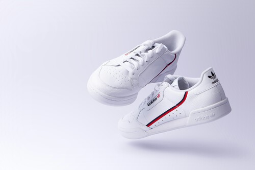 Increíble pero cierto: este es el outlet donde puedes comprar zapatillas Adidas desde 35 euros y sin trucos  