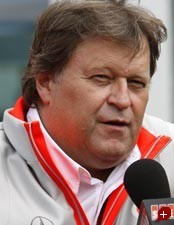Mercedes-Benz se apuntará para la F1 en 2010