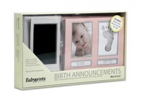 Participaciones de nacimiento con la huella del bebé