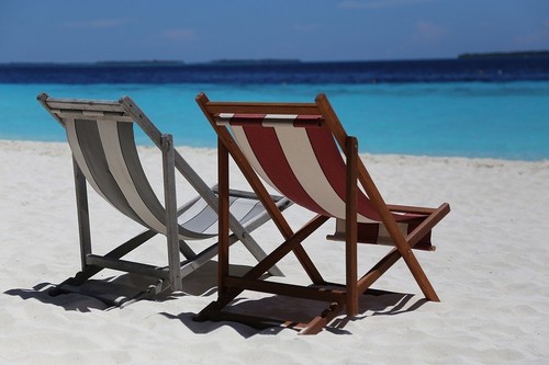 Vacaciones, la época de reflexión y posible divorcio entre empresa y empleados