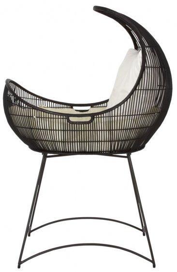 Le Petit Voyage Bed, curiosa cuna de ratán