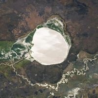 Un astronauta fotografió una gran mancha plateada en África. La NASA explica el fenómeno detrás de esto