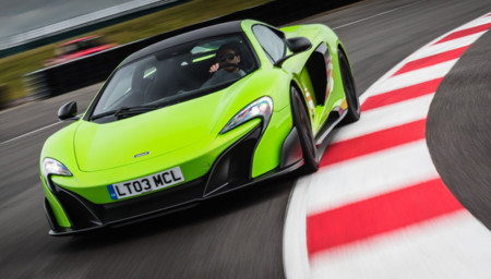 Nuevo récord anual de ventas en 2015 para McLaren Automotive