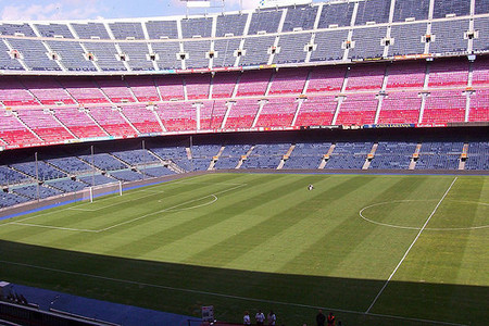 El fútbol llega a los cines de la mano del Barça - Real Madrid