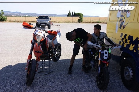 Rodada Roussellon David y Sergi Maza en boxes