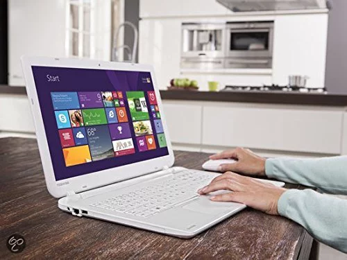 Toshiba Satellite L50D-B-18F AMD A8/8GB/1TB/15.6/W8/BLANCO
