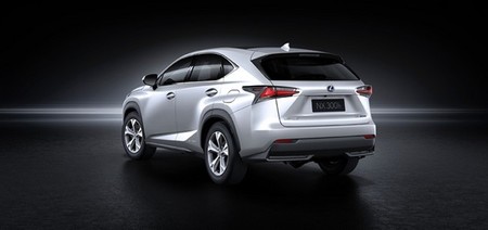 Lexus NX 300h trasera 2