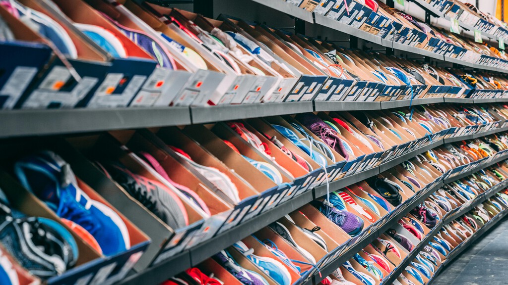 México no quiere que la gente importe zapatos y tenis de China, exigirá pago de impuestos de hasta el 25% . Noticias en tiempo real