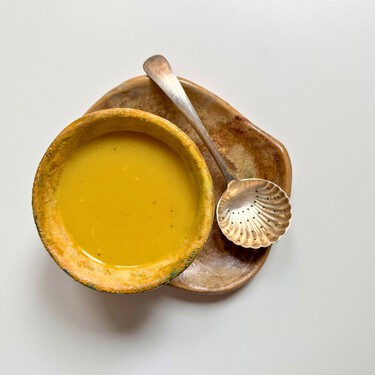 Salsa de mostaza y miel, la receta de cuatro ingredientes que transforma cualquier plato  