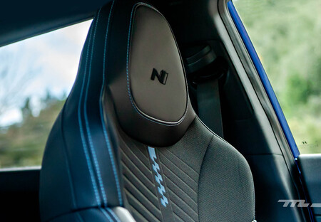 Hyundai i20 N asientos