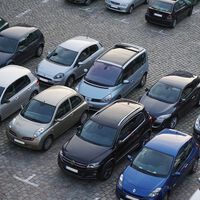 Aprueban reforma para regular tarifas de estacionamientos en la CDMX