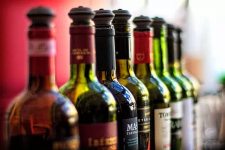 Europa prohíbe promocionar los beneficios saludables del vino en su etiquetado