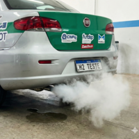 Não tente isso em casa: brasileiros convertem Fiat Siena para hidrogênio sem trocar o motor original 