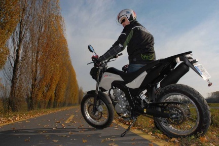 Prueba de la Derbi 125 Cross City