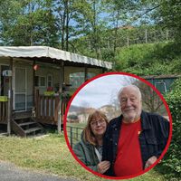 Cuatro décadas en el mismo camping, pero el aspecto de su mobil-home le cuesta el contrato a esta pareja de jubilados: “Nos fuimos llorando” 