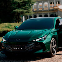 El MG 7 es un seductor fastback que por fin retoma la esencia de MG de antaño