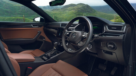 Skoda Superb Sleeper Edition 1