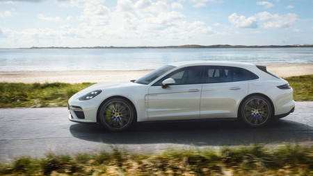 Así es el Porsche Panamera Sport Turismo híbrido que alcanza 200 km/h en 8,5 segundos