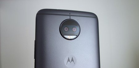 Moto G5s Plus Camera