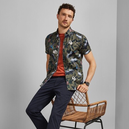 19 camisas, camisetas y polos con motivos florales de Ted Baker para aprovechar hasta el 50% de descuento