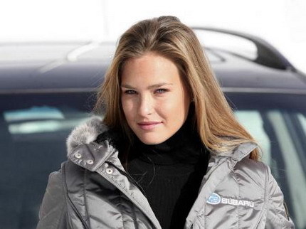 Bar Rafaeli y Subaru