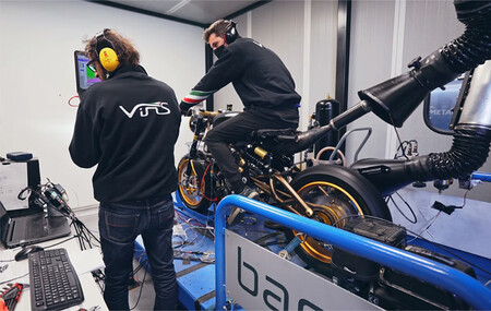 ¡Sube el volumen! La brutal Langen Two Stroke con motor de dos tiempos lo da todo en el banco de potencia
